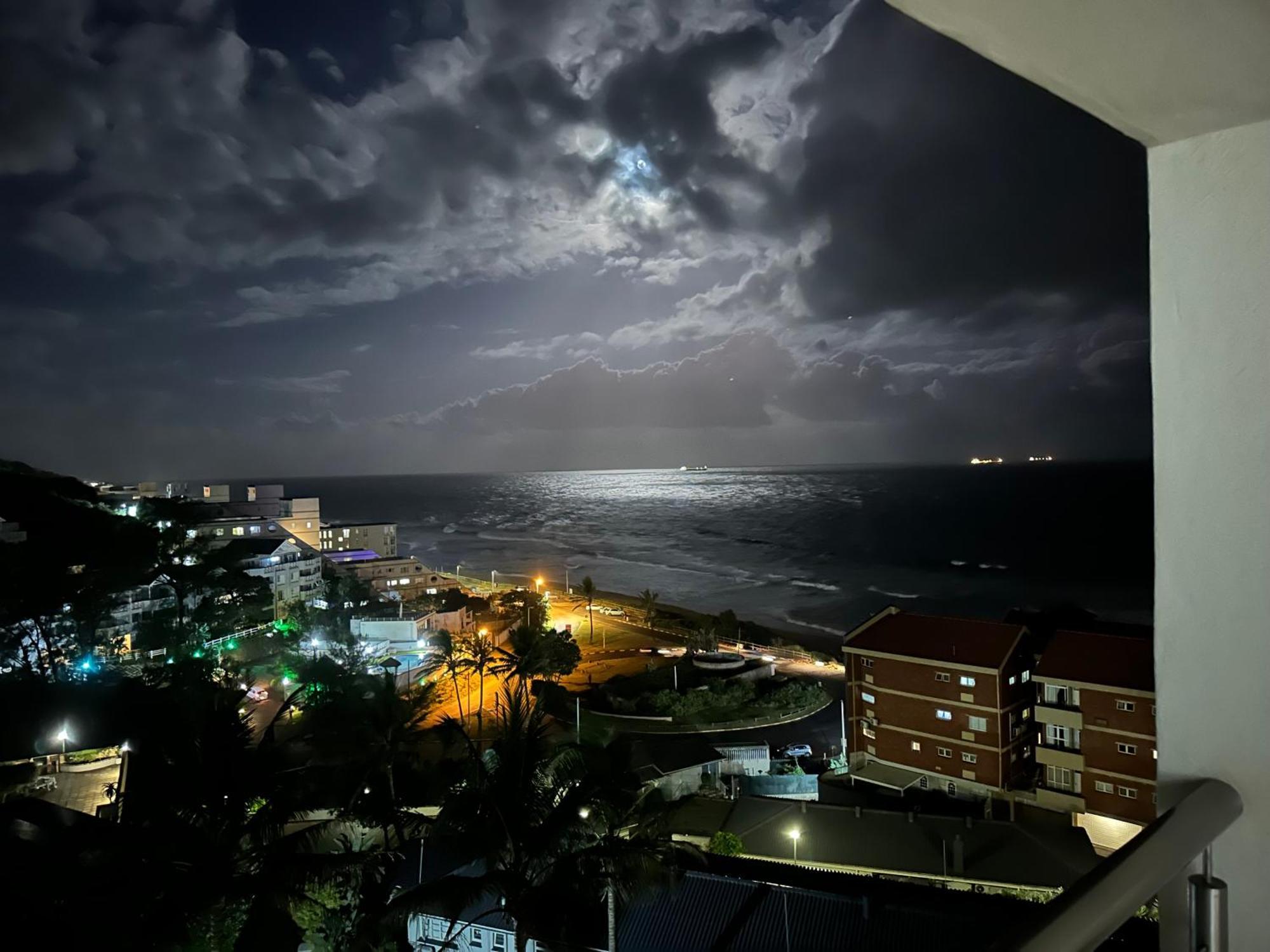Umdloti Holiday Resort Apartment 514 - Amazing Breaker & Ocean Views Exterior photo